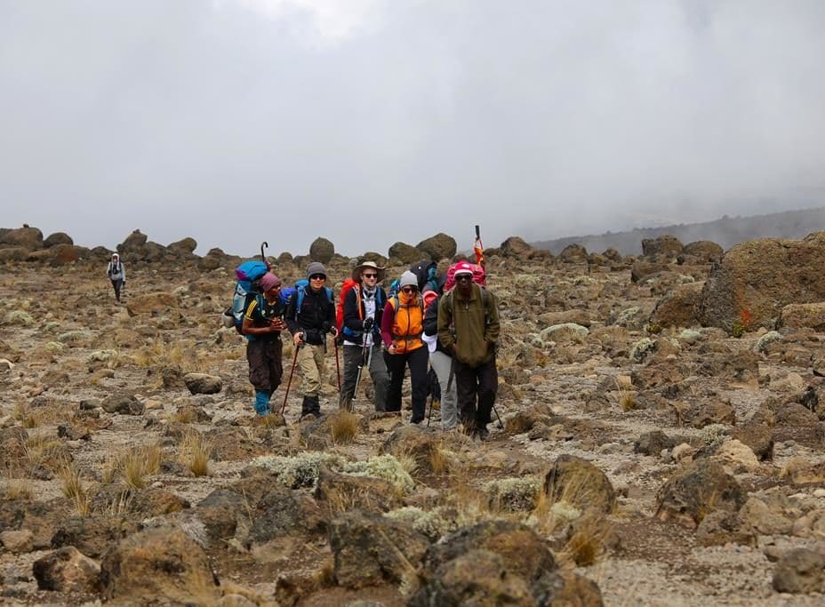 Kilimanjaro-trekking-tag3 (4) Wanderung durch die triste Landschaft des Kilimanjaros