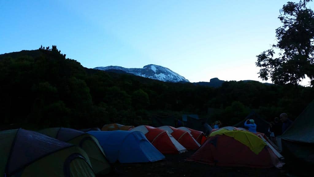 KilimanjaroBesteigung-tag2 (1) Morgenstimmung im Camp